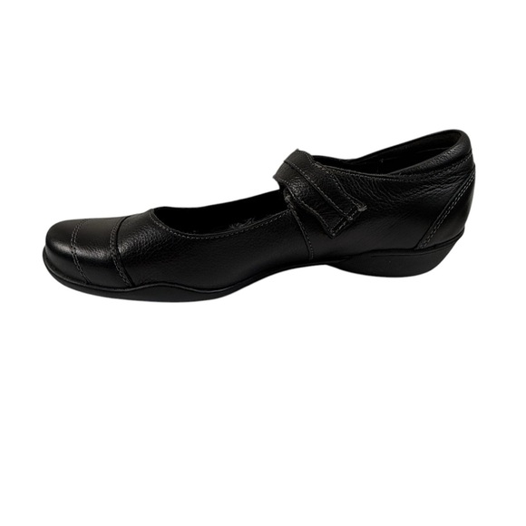 Taos Women’s Mary Janes. Size 7.5 - Picture 6 of 16